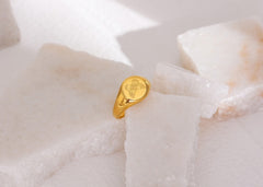Vergoldeter Ring mit Schmetterling gravur