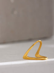 Eleganter V-Ring, vergoldet