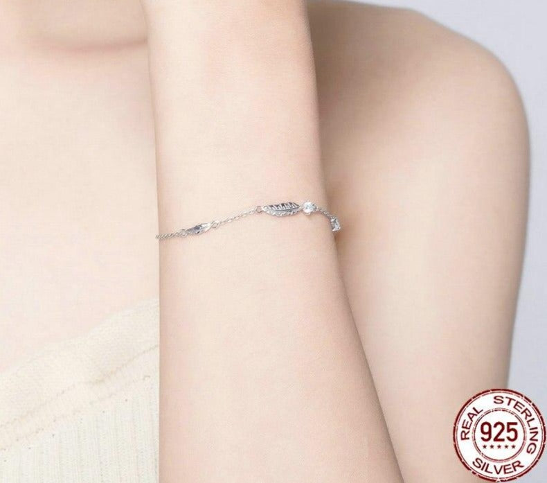 Damen Armband mit zartem Feder Anhänger aus 925 Sterling Silber