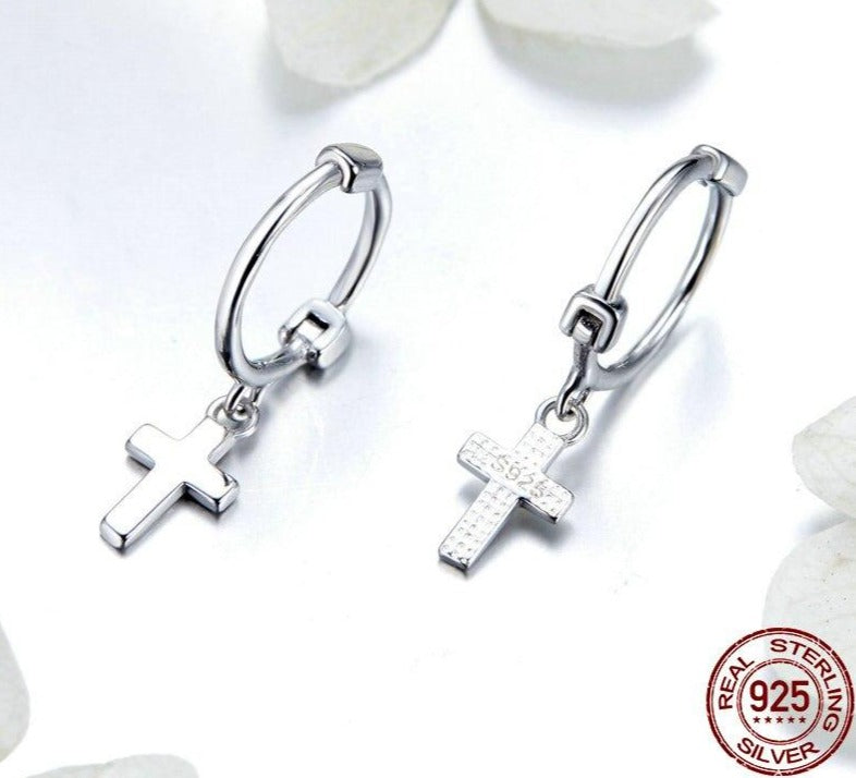 Zarte Ohrringe mit Kreuz Anhänger 925 Sterling Silber